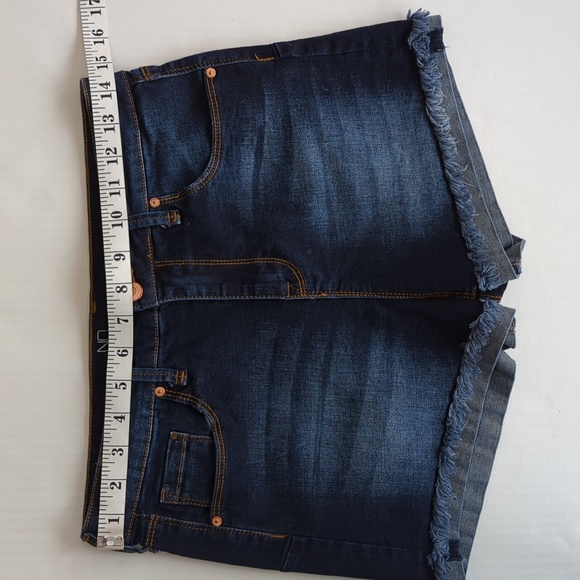 Nobo No Boundaries High Rise Distressed Frayed Cuff Jean Shortie Shorts 13 Blue - Picture 11 of 14